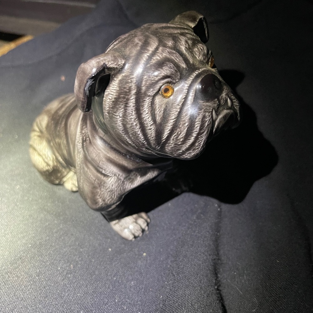 Vintage porcelain English bulldog